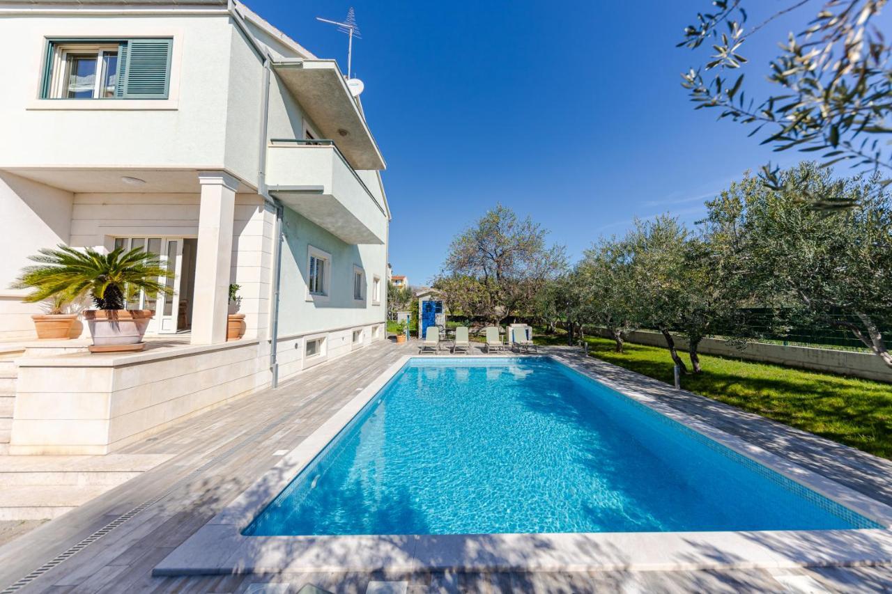 Apartamento The Olive Poolhouse Split Exterior foto