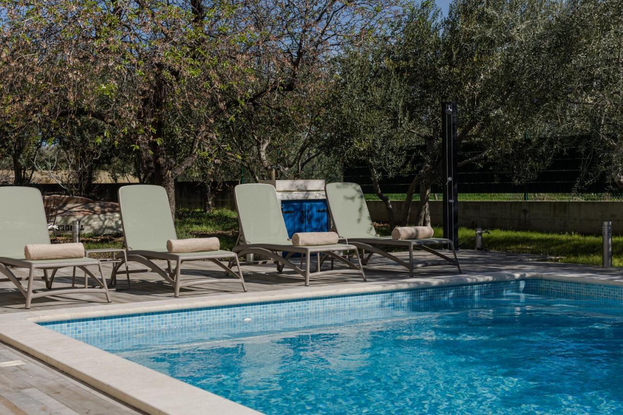 Apartamento The Olive Poolhouse Split Exterior foto